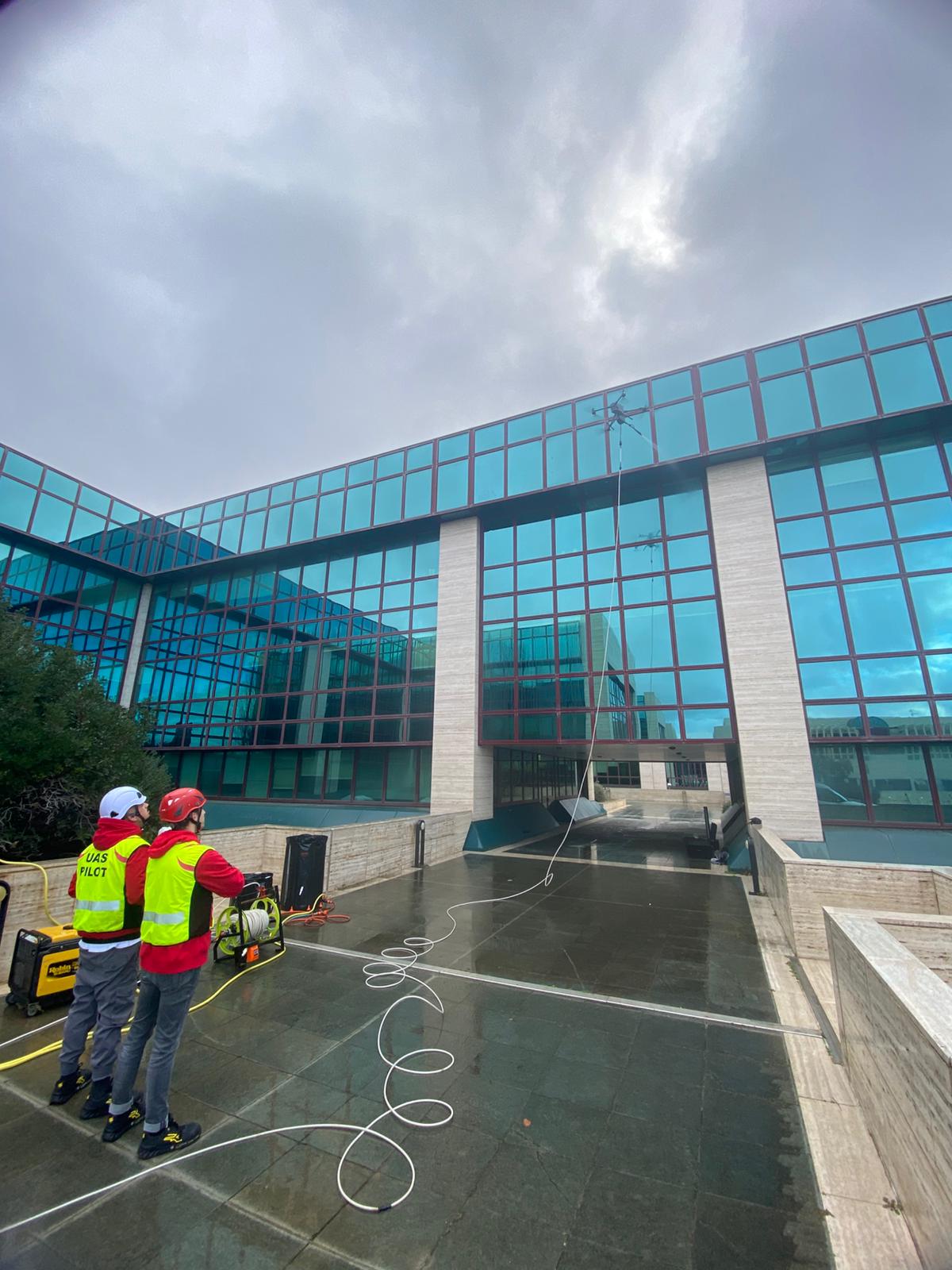 Fachada de un edificio de oficinas
